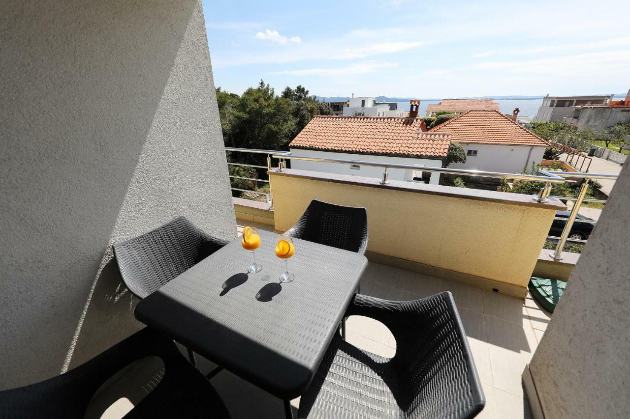 Luxury Villa Nada With Pool Petrcane Luaran gambar