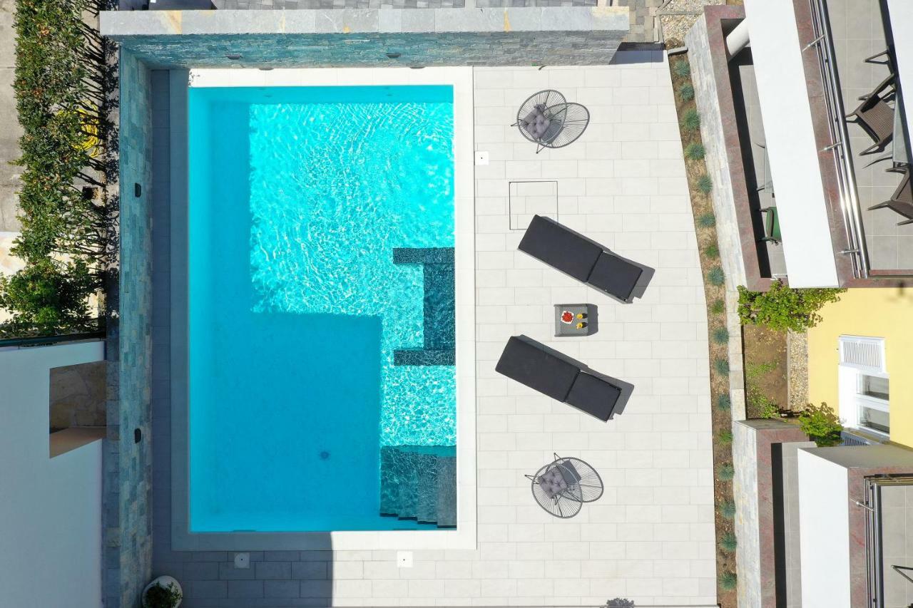 Luxury Villa Nada With Pool Petrcane Luaran gambar